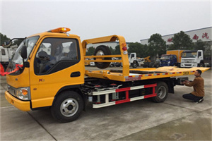 邕宁哪里有拖车服务