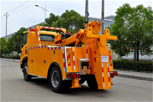 邕宁高速路拖车费